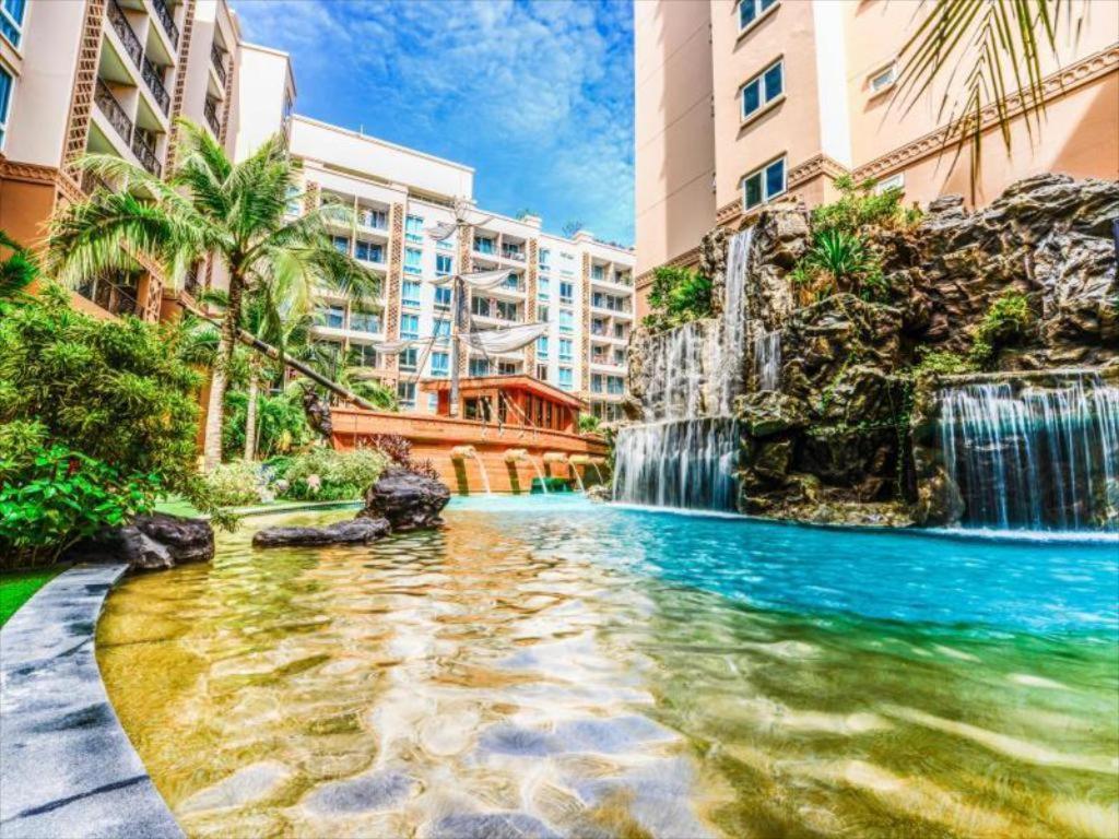 Atlantis Waterpark Daire Jomtien Beach Dış mekan fotoğraf